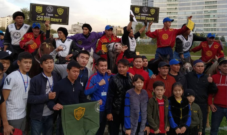 Команда из Кыргызстана выиграла турнир по кокпару в Казахстане