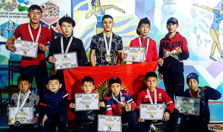 Кыргызстанские кикбоксеры завоевали 5 золотых медалей в Узбекистане 