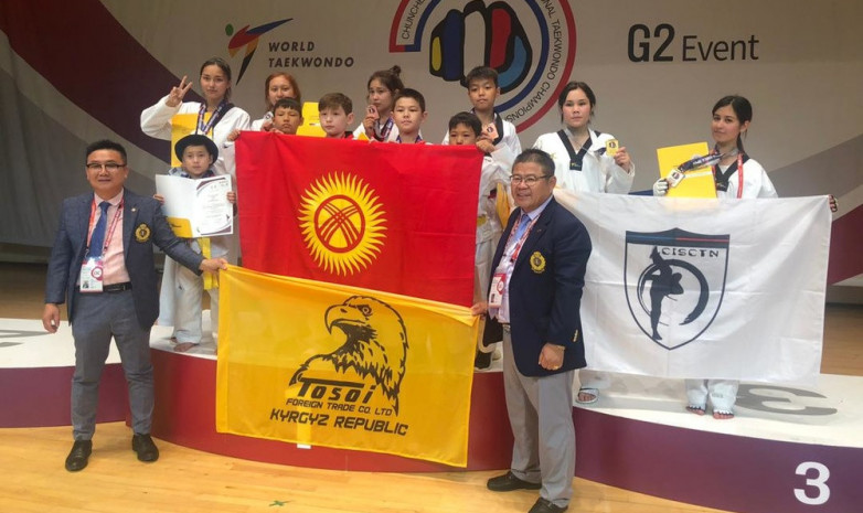 Таэквондисты завоевали 12 медалей на турнире в Корее