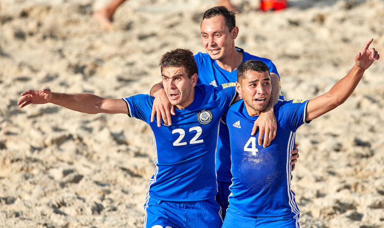 Прямая трансляция игр сборной Казахстана по пляжному футболу в Евролиге