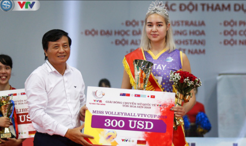 Казахстанская волейболистка принимает участие в конкурсе красоты