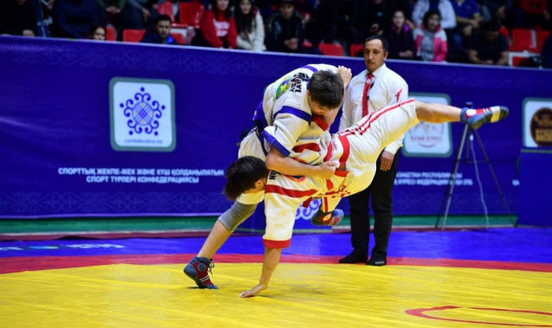 Министерство спорта организовало чемпионат мира по қазақ күресі