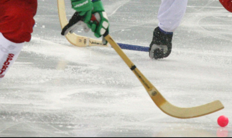 «Акжайык» обыграл лидера чемпионата России по хоккею с мячом