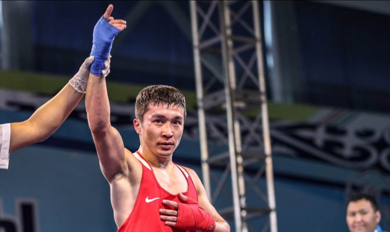 Кайрат Ералиев победил призера Олимпиады на ЧМ по боксу в Екатеринбурге