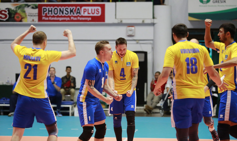 Мужская сборная Казахстана по волейболу одержала победу над Катаром на чемпионате Азии