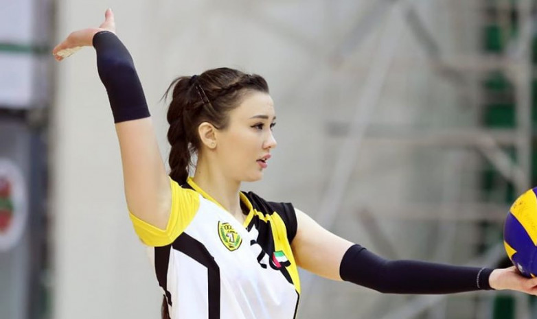 Видео милоты - самая красивая волейболистка Казахстана играет с ребенком