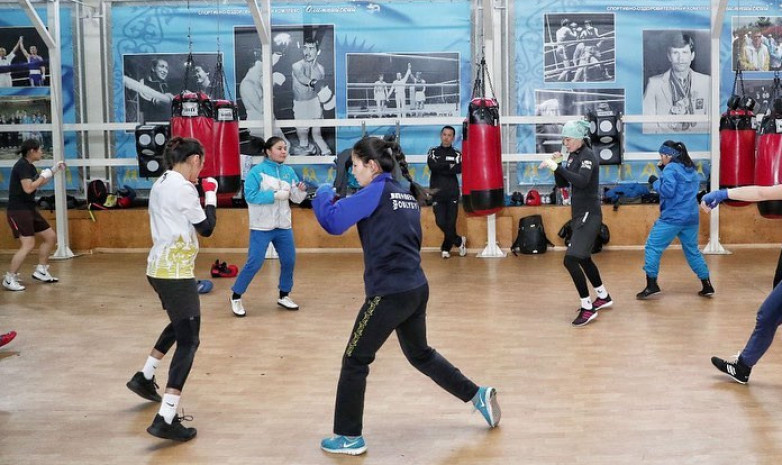 ВИДЕО. Женская сборная Казахстана по боксу проводит совместные тренировки с японками