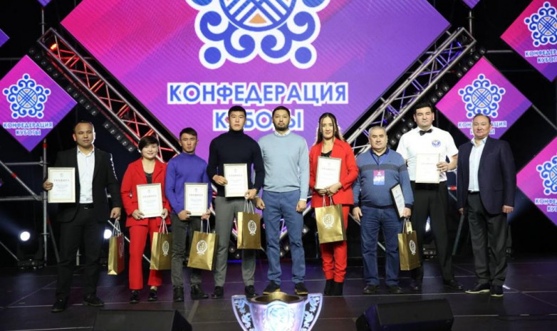 Казахстанская федерация бокса наградила лучших боксеров года 