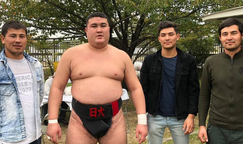 ВИДЕО. Казахстанец стал чемпионом Японии по сумо