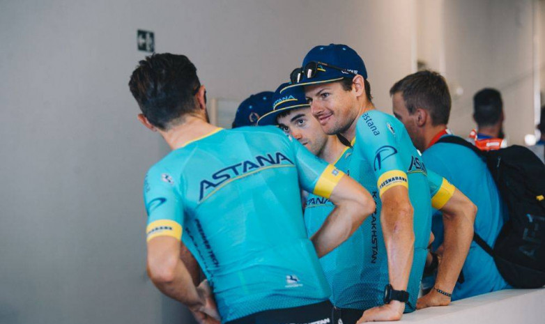 Видео. «Вуэльта»  велобәйгесі бірінші кезеңінде Astana Pro Team жеңіске жетті