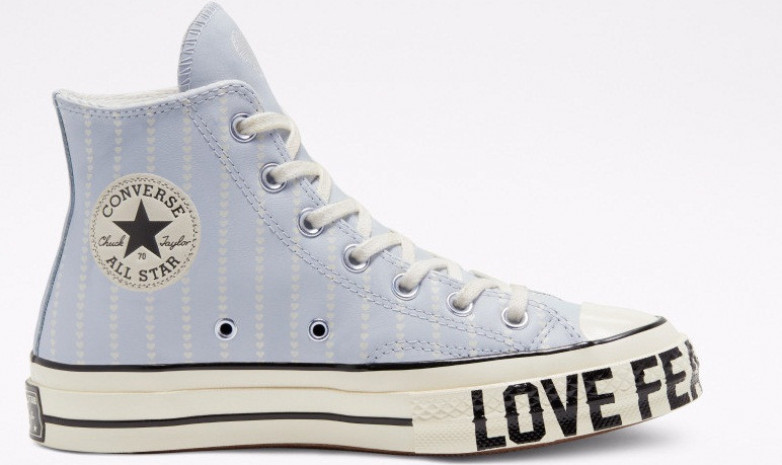 Бренд Converse посвятил новую кампанию любви к себе