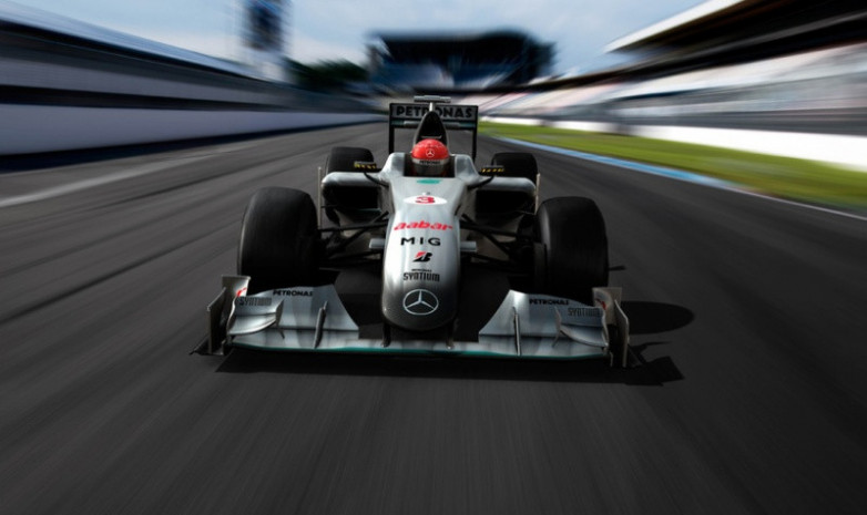 «Мерседес» остается в Формуле-1 - Хэмилтон и Вольф подпишут новые соглашения 
