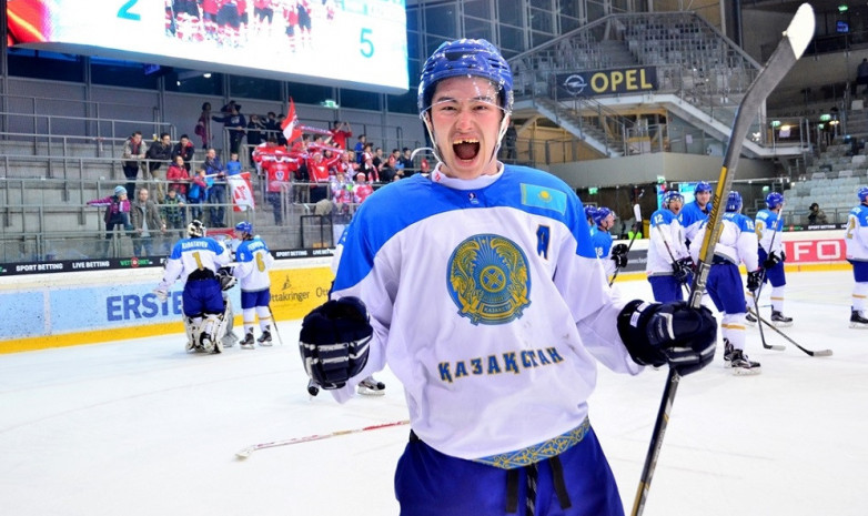 Алихан Асетов: Доволен полноценным сезоном в КХЛ 