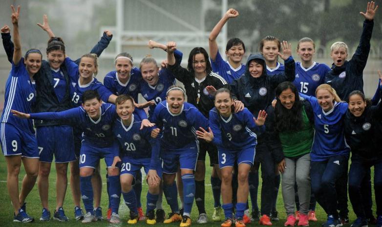 Футболистки сборной Казахстана отпраздновали выход в отборочный этап ЧМ