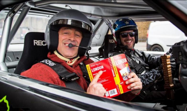 Покатушки по Лондону на спорткаре от Top Gear