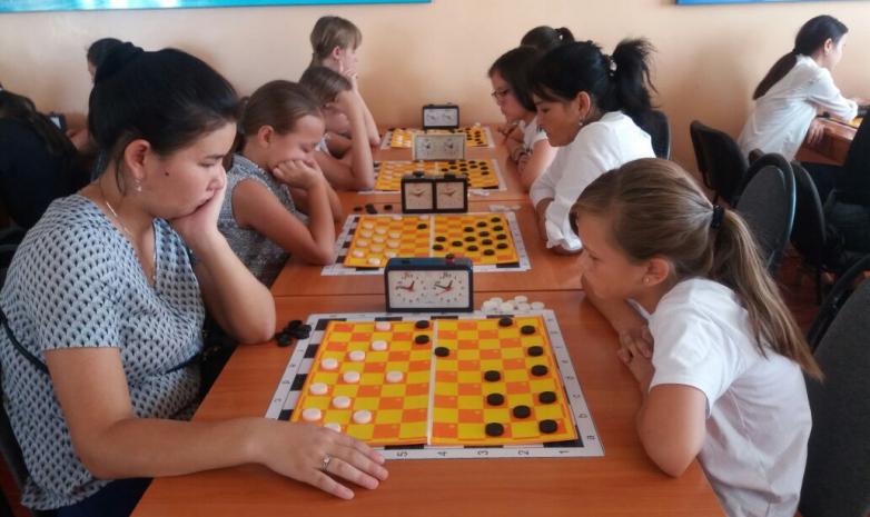 В Шымкенте завершился чемпионат Казахстана по шашкам
