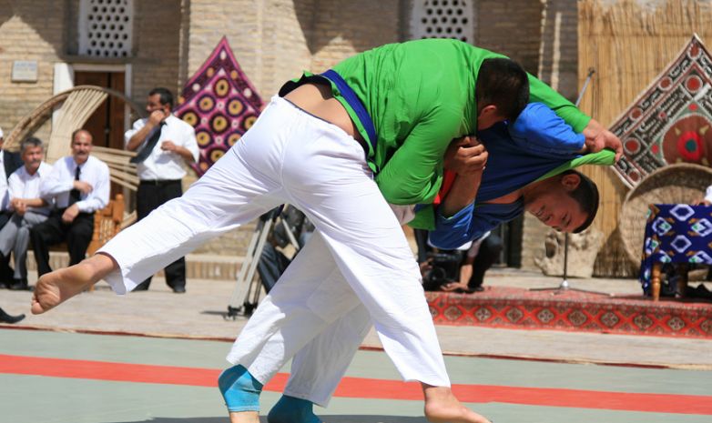 Өзбекстандағы халықаралық турнирді қазақ балуандары жеңіспен бастады