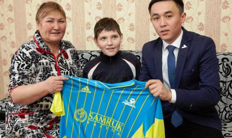 «Астана» собрала средства на лечение 12-летнего Райымбека