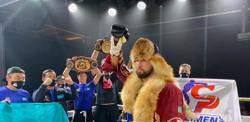 Казахстанский непобежденный боксер Ербосынулы проведет бой за титул WBA Interim