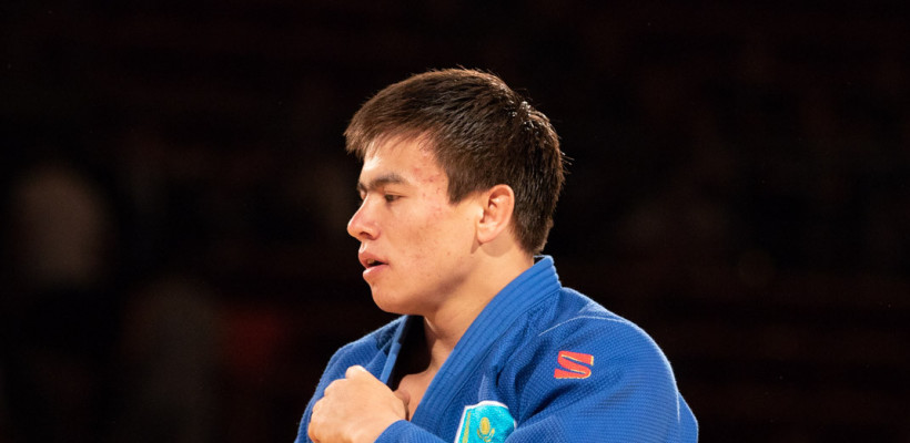 Казахстан завоевал третью медаль на Азиаде