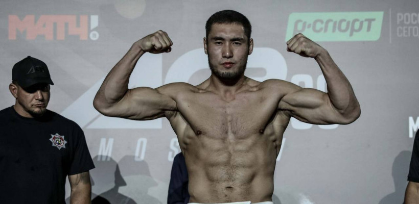 Уволенный из UFC российский боец оценил опасность «Казахского гиганта» и высказался о планах