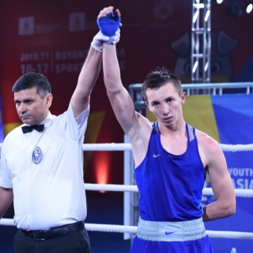 Определился победитель тяжелого финала Казахстан — Узбекистан на турнире в Баку