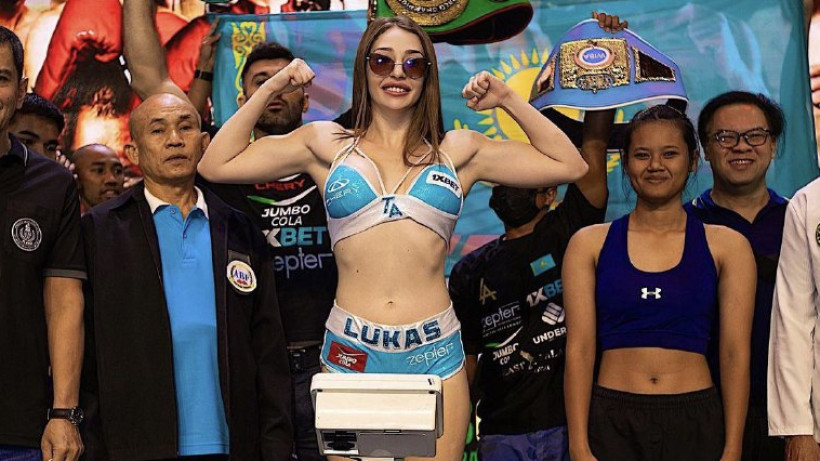 Самая сексуальная боксерша Казахстана анонсировала бой за титул чемпиона мира