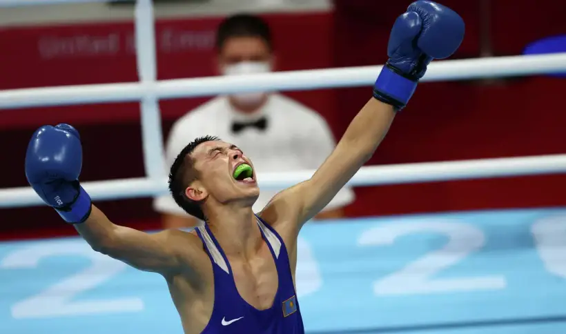 Звезда сборной Казахстана учинил разгром и вышел в финал турнира по боксу