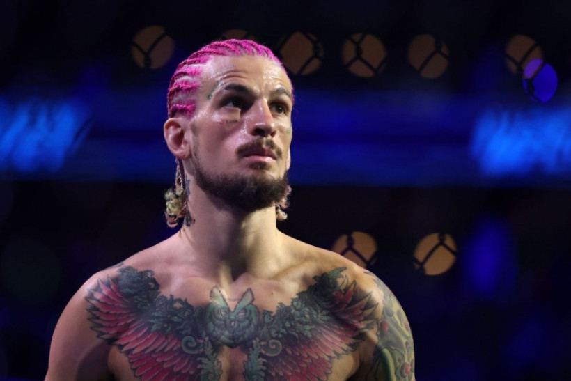 Действующий чемпион UFC выразил недовольство гонорарами в промоушне