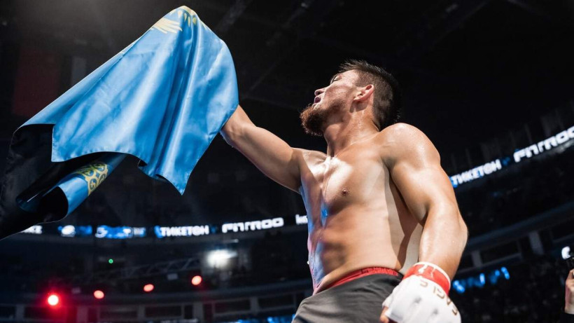 Казахстанский боец MMA «удосрочил» соперника в первом раунде