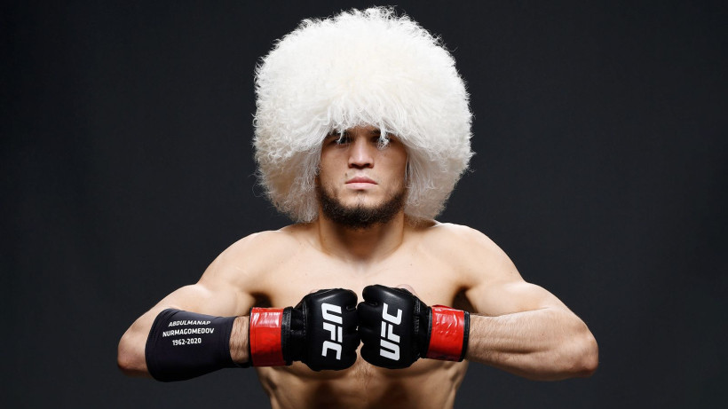 Обидчик Алмахана может провести бой за титул UFC