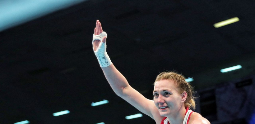 Чемпионка мира по боксу из Казахстана с победы стартовала в отборе на Олимпиаду-2020