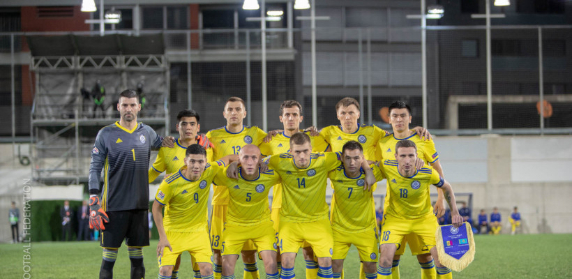 Сборная Казахстана потеряла две позиции в обновленном рейтинге ФИФА