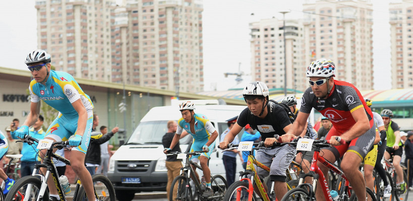 В Алматы в 6-й раз проходит ежегодная велогонка