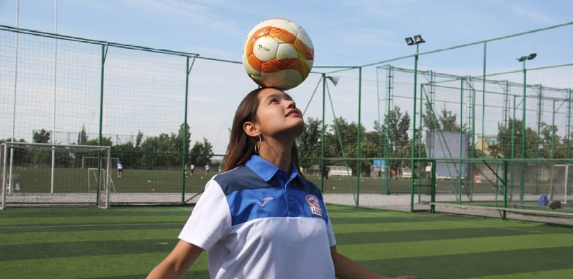 Девушка дня: Футболистка, судья и «Мисс футбола» — Гаухар Мурзалиева