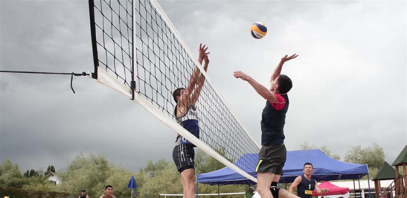 На Иссык-Куле пройдет чемпионат Кыргызстана по пляжному волейболу 