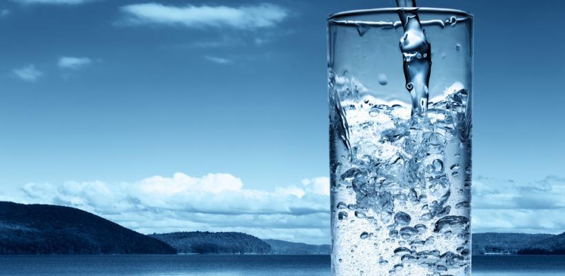 Сколько воды нужно употреблять в день?