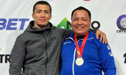 Старший брат Акжола Махмудова стал чемпионом Кыргызстана