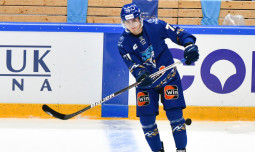 «Барыс» из-за травмы потерял казахстанского хоккеиста