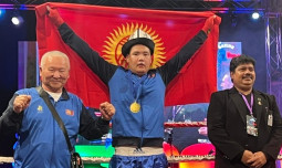Кыргызстанец стал чемпионом мира по шахбоксу