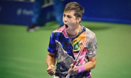 Новоиспеченный казахстанский теннисист пробился в четвертьфинал турнира в Монпелье