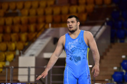Казахстанский борец завоевал лицензию на Олимпиаду-2024