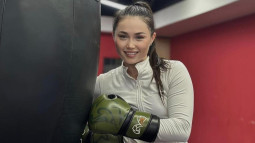 Прямая трансляция вечера бокса в Алматы с участием звездных спортсменов Казахстана